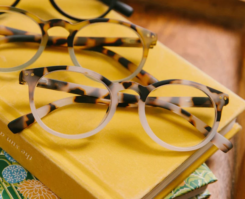 Peepers Rumor Readers in Chai Tortoise/Frost 3156