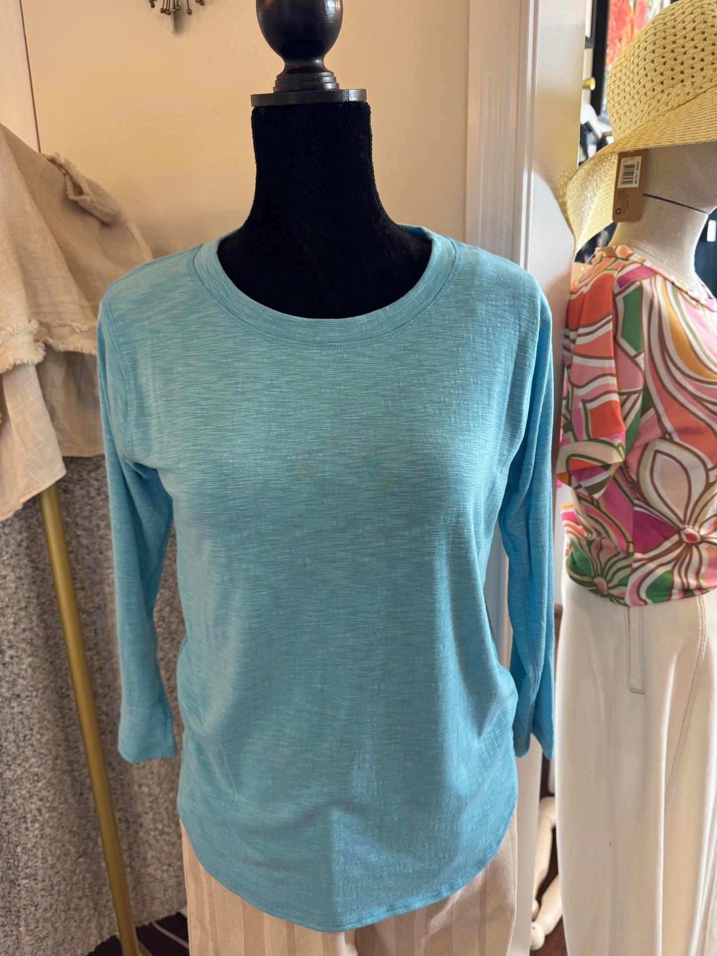 Crew Neck 3/4 Sleeve Top