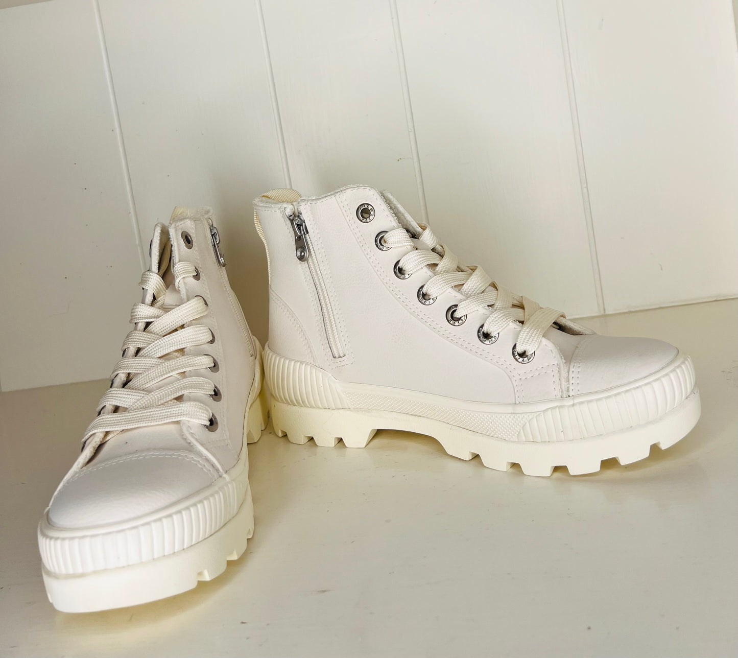 Blowfish Malibu Women's Forever Mid top sneaker ZS-1163E/Forever