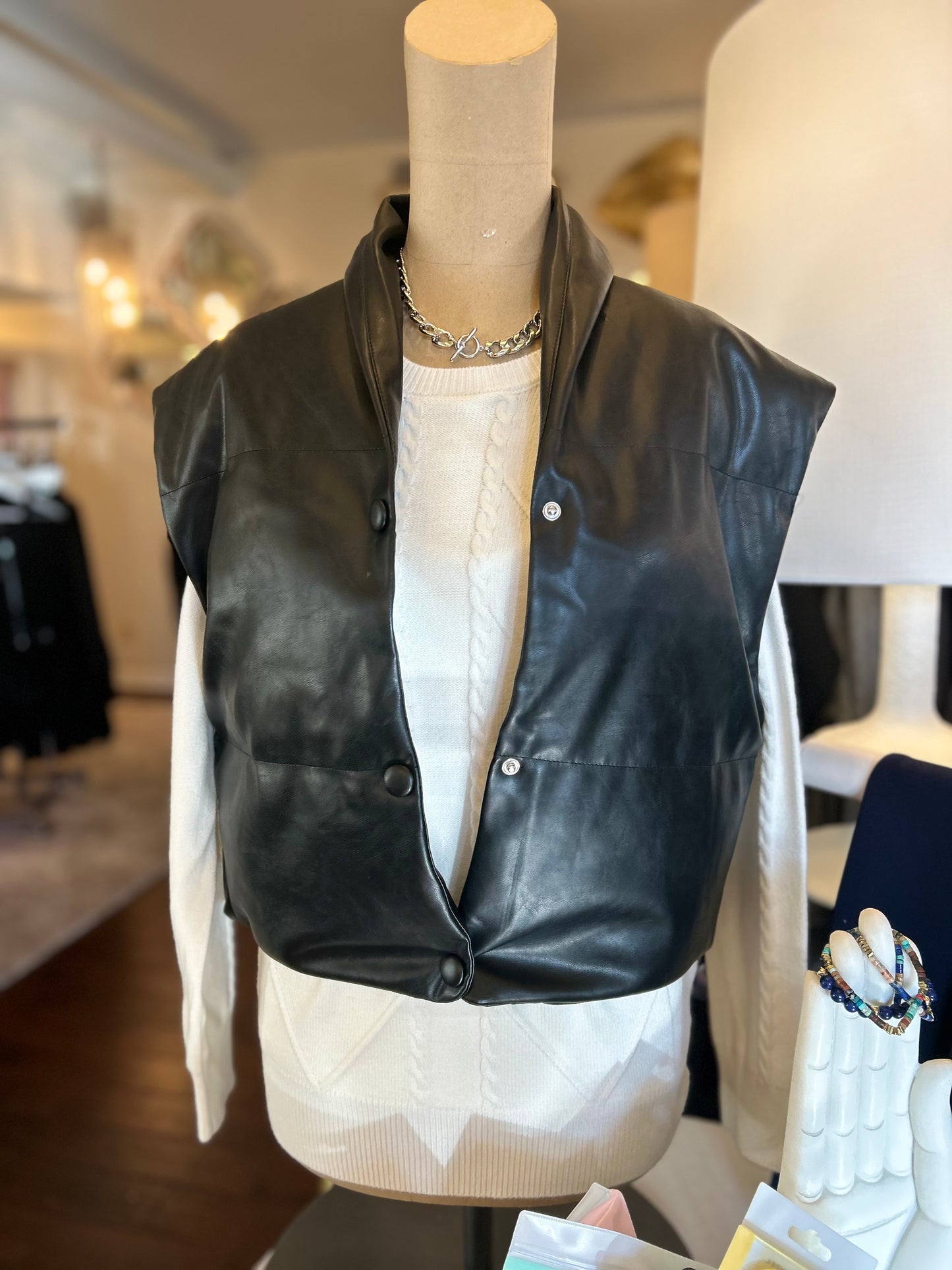 Black Sleeveless Puffer Vest FL8236