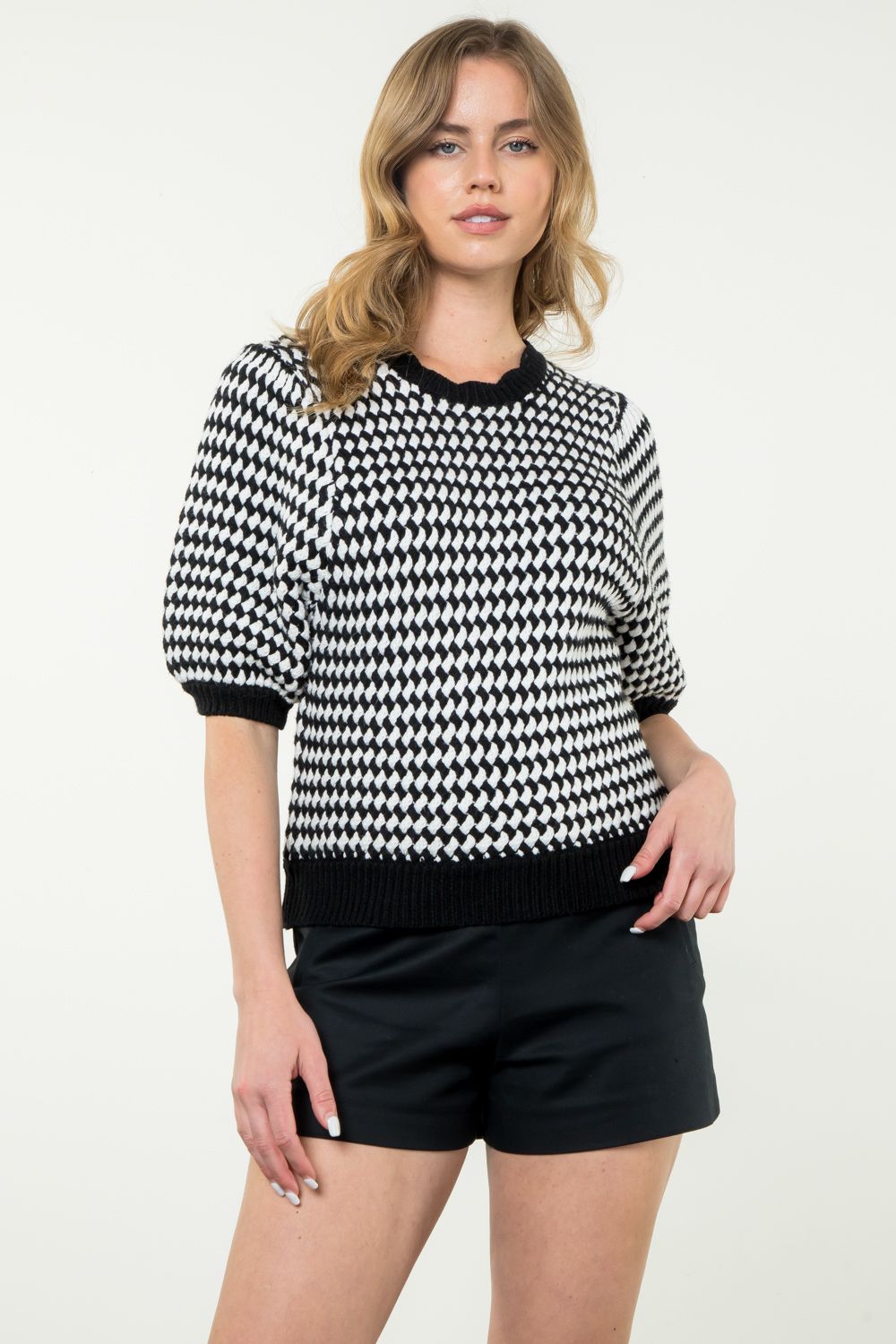 Black & White Short Sleeve Knit Top WK019